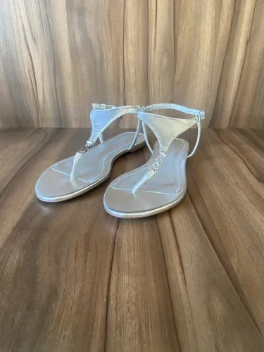 Sandália prata Schutz