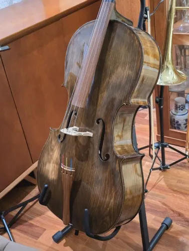 Violoncelo Rolim Milor - Aceito troca em outros instrumentos 