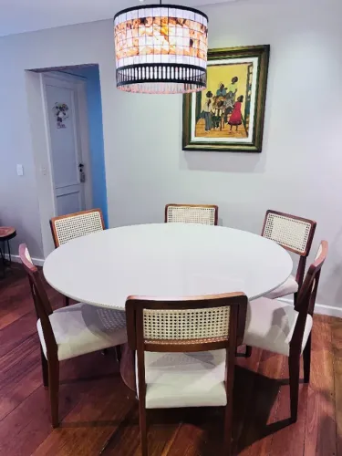 Conjunto mesa de jantar redonda 1,40m + 6 cadeiras - vidro jateado