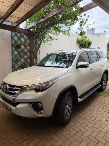 Toyota Hilux SW4 SRX 4X4 2.8 TDI 16V Dies. Aut. 2017