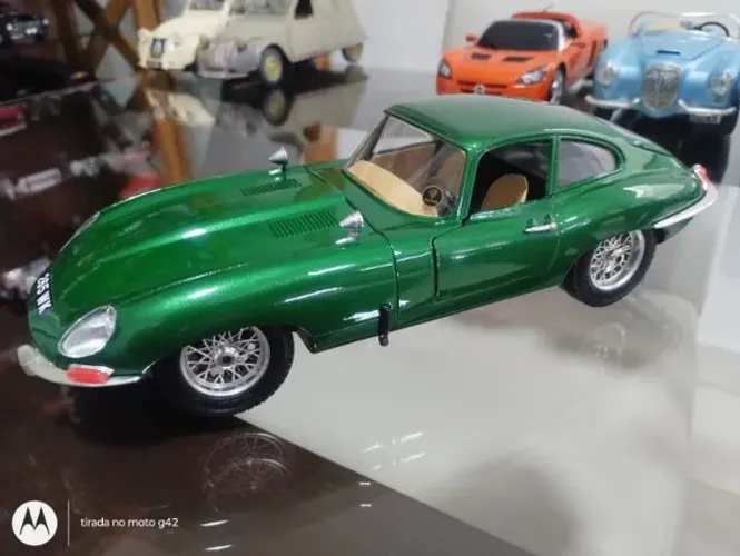 Miniatura 1/18 - Jaguar Coupe Verde