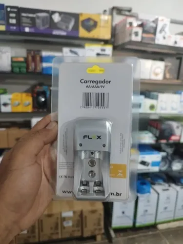 CARREGADOR DE PILHA AA AAA
