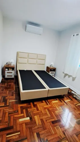 Cama box tamanho queen (cabeceira grátis)