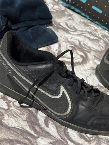 Chuteira Nike tiempo futsal preta tamanho 43