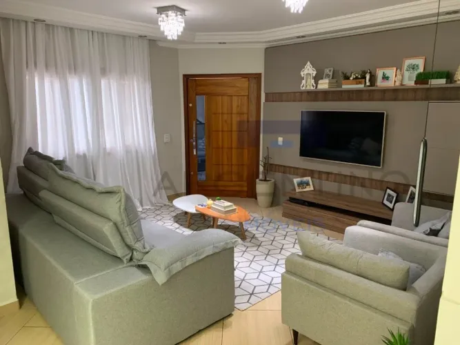 Casa Térrea à Venda na Vila Suíssa - Mogi das Cruzes/SP