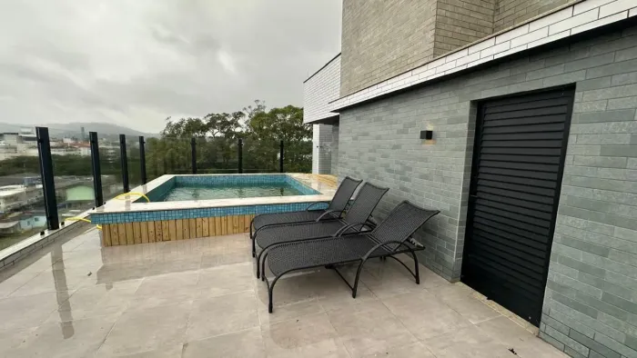 Apartamento Alto Padrão Canasvieiras 3 Dormitórios 2 suítes