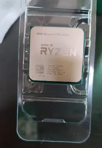 Processador AMD Ryzen 5 PRO 2400G AM4 c/ Vídeo Integrado Vega 11<br>R$ 349,00
