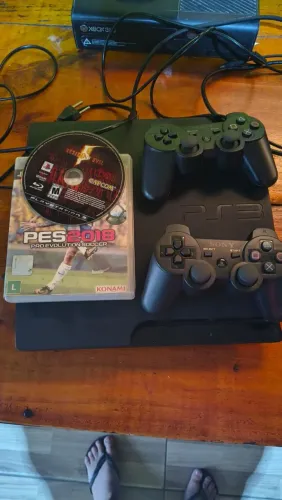 Vendo play 3 slim completo c/3 jogos incluso e + 1 Xbox 360  