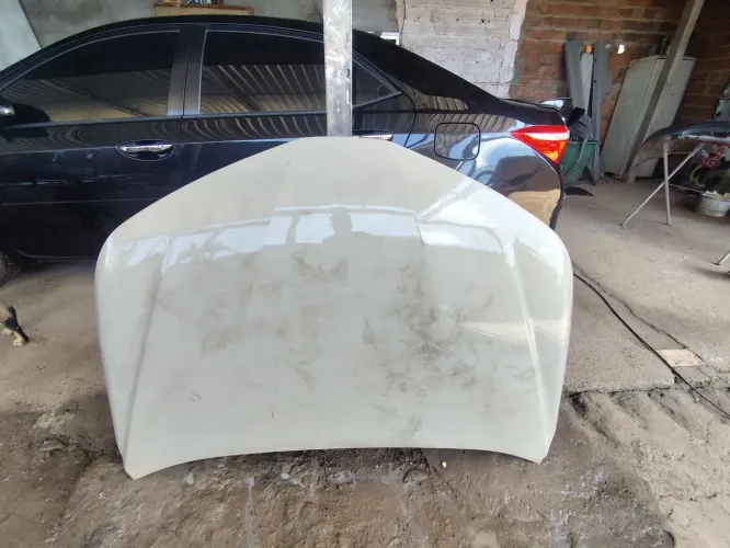 Capô de Corolla