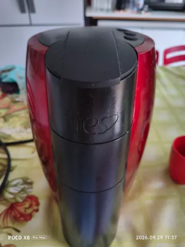Cafeteira de capsula 3 corações