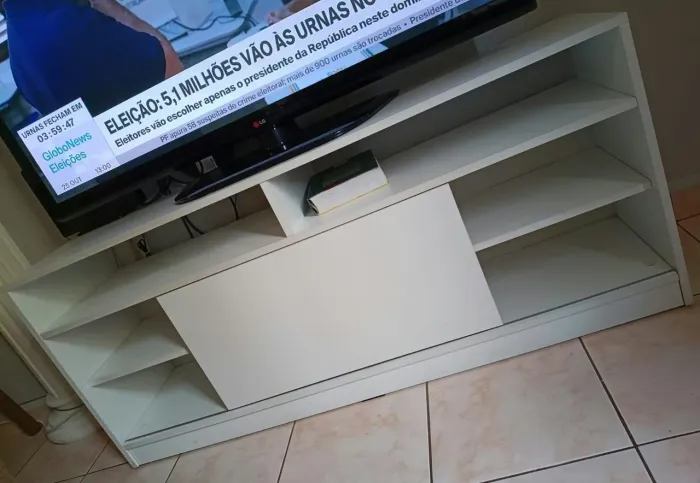 Rack bem conservado