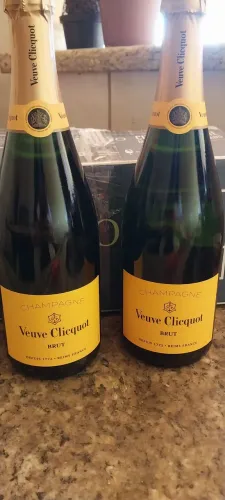 Vinhos e Champagnes Veuve Clicquot