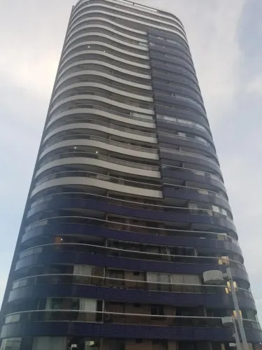 Imóvel para aluguel possui 76 metros quadrados com 2 quartos em Mucuripe !