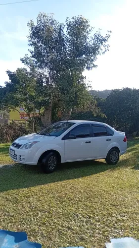 Ford Fiesta Sedan 1.0 8V Flex 4P 2008