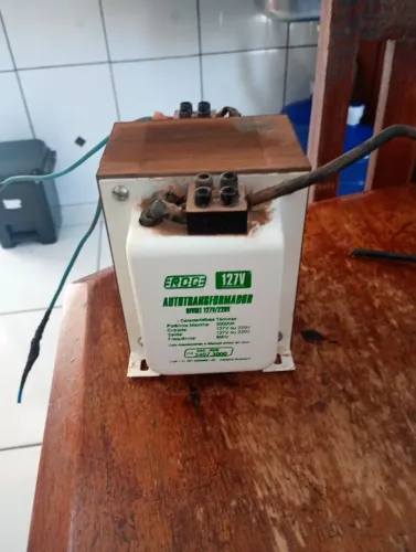 Vede-se transformador 30000 v