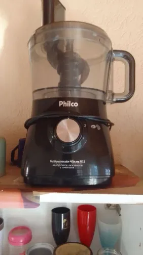 Vendo um micro-ondas digital esta semi novo e um triturador liquidificador e espremedor