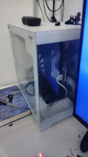 Pc gamer R7 9800x3d rtx 5070
