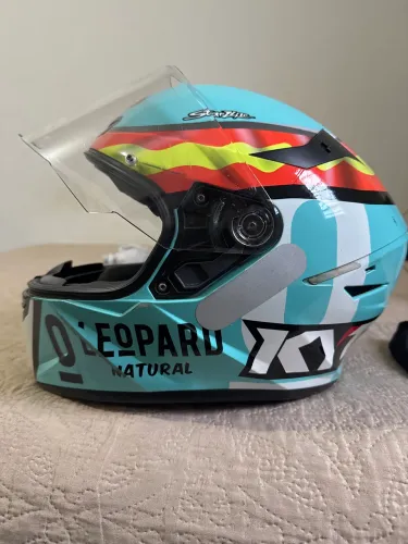 capacete kyt