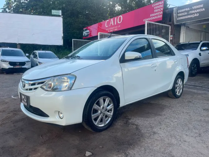 Toyota Etios XLS Sedan 1.5 Flex 16V 4P Mec. 2017