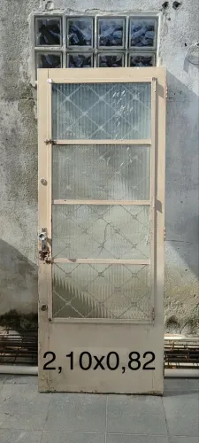 Portas e janelas usadas