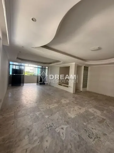 (Foco em Espaço e Lazer): Apartamento Amplo em Boa Viagem | 142m², 3 Qts (1 Suíte), Piscin