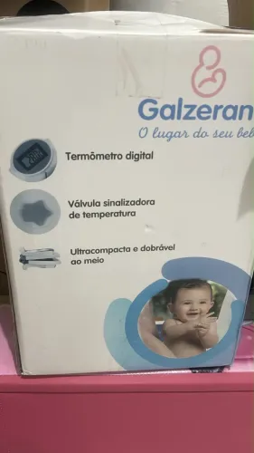 Banheira com termômetro digital e valcula com sensor temperatura