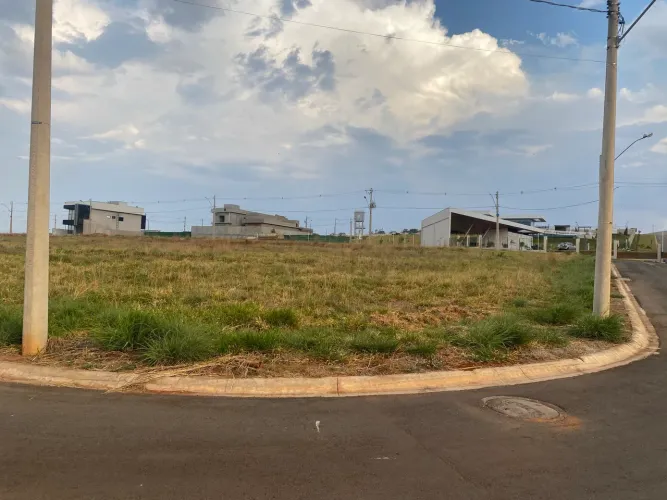 Terreno no Condomínio Vinhas Anápolis 