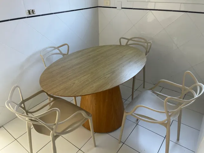 Mesa moderna 4 lugares