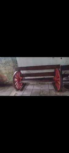 Vendo banco rústico de roda de carreta