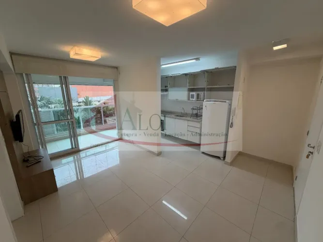 APARTAMENTO PARCIALMENTE MOBILIADO COM UMA SUÍTE PRÓXIMO AO HOSPITAL DAS CLÍNICAS