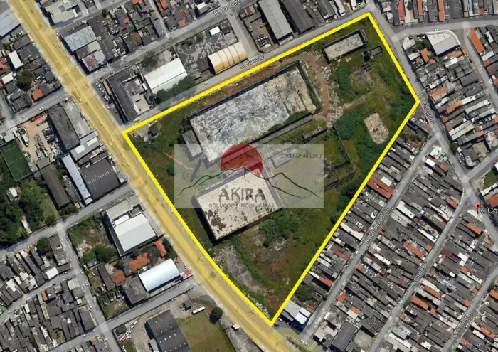 Vendo terreno 42.000 m² frente para 3 ruas, em Itaquaquá!