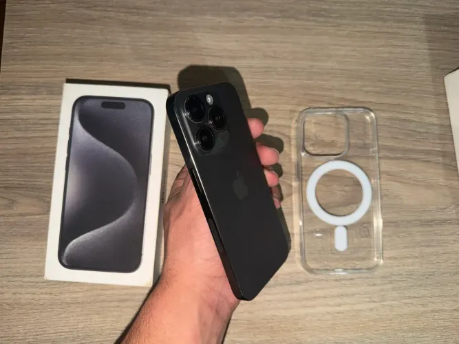 iPhone 15 Pro 128 GB Preto - Excelente Estado