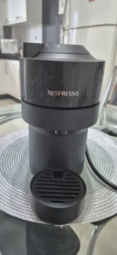 Cafeteira Vertuo Pop Nespresso preta