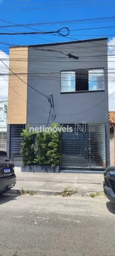 Prédio Comercial a Venda ou Aluguel no bairro Ponto Central em Feira de Santana, Bahia.