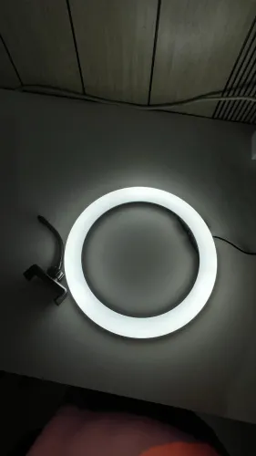 Anel de LED + tripé + suporte para celular (usado)