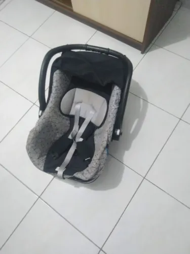 Bebê conforto  com base 
