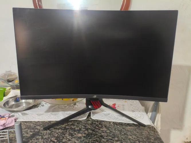 MONITOR GAMER ASUS ROG Strix XG32VQ (