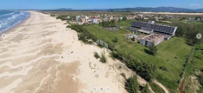 Terreno Frente Mar com 58.000m² em Itapiruba Laguna-SC à 1h de Florianópolis
