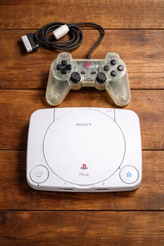 PlayStation 1 Slim - Excelente Estado