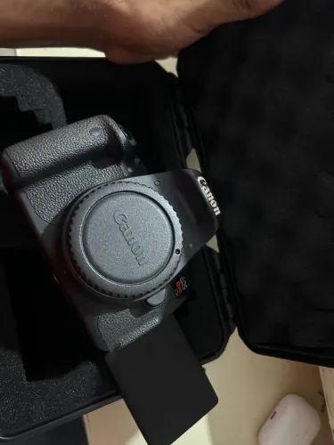 Câmera fotográfica cânon t5i