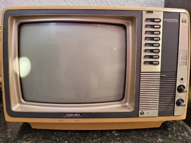 Televisor Antigo Semp Toshiba