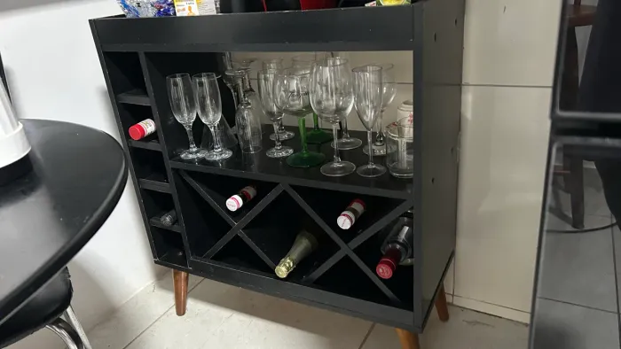 Mini bar preto