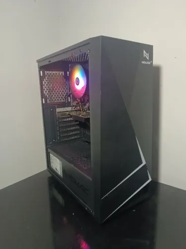 Vendo Pc gamer xeon E3-1225 V2 / 12gb DDR3 / SSD 120gb / HD 500gb / Placa de vídeo 2gb