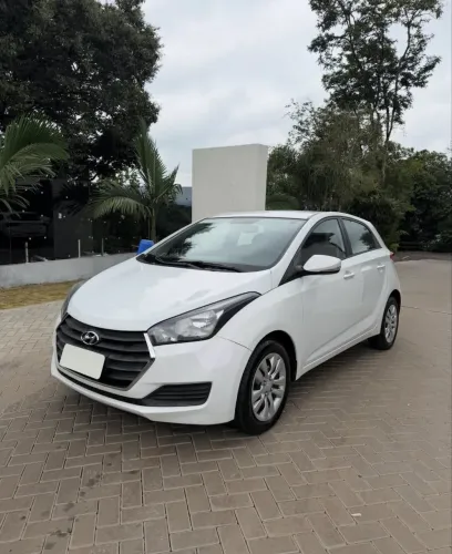 Hyundai HB20 Unique 1.0 Flex 12V Mec. 2017