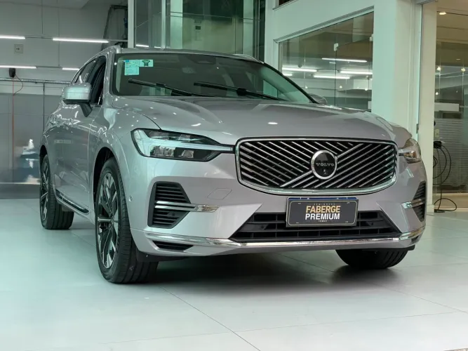 Volvo XC-60 T-8 Ultra 2.0 AWD (híbrido) 2026