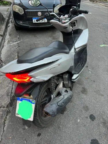 VENDO PCX 2018 MOTO ZERA SÓ PEGA E ANDAR
