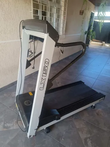 Esteira Ergométrica LX 150 - Ótimo Estado - R$ 1.200,00
