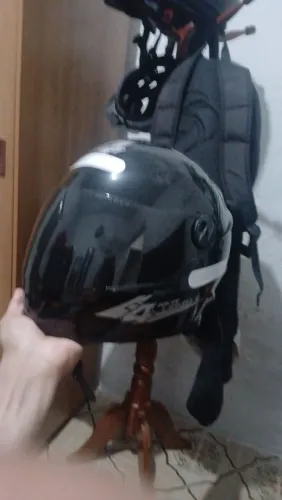 Capacete viseira fumê