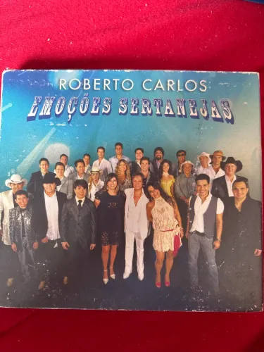Roberto Carlos: Emoções Sertanejas: Dois CDS.