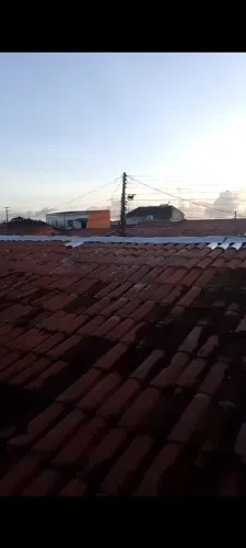 Reparos em telhados,paredes úmidas,rebocos desplacando,reformas...